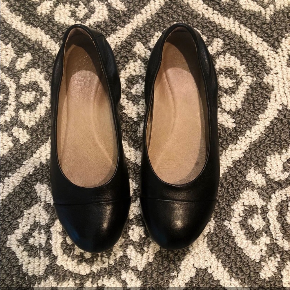 Dansko Lisanne Ballet Flat 37 6.5-7
